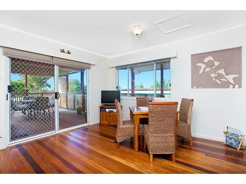 9 Beaton Street, Lake Illawarra NSW 2528