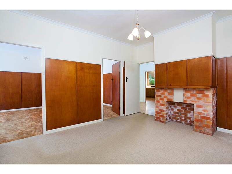 4 John Street, Shellharbour NSW 2529