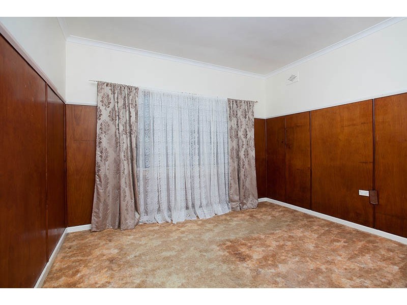 4 John Street, Shellharbour NSW 2529