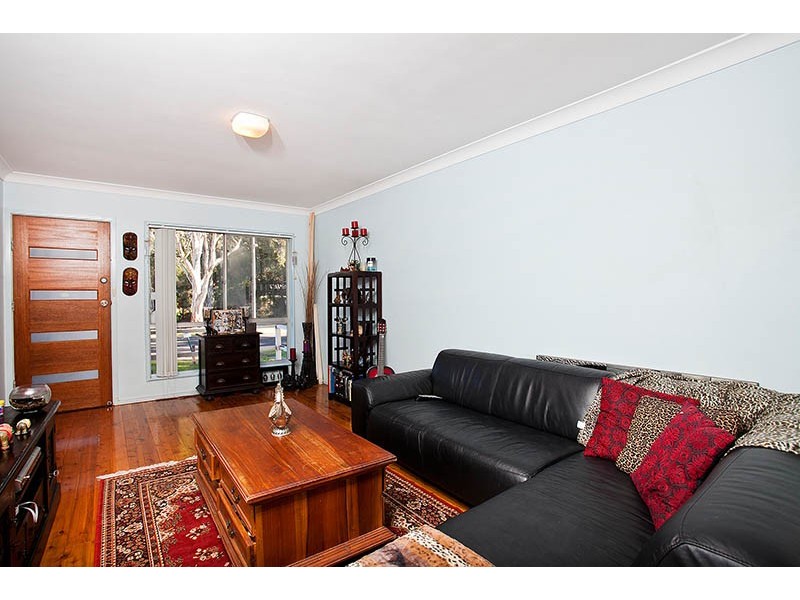 41 Lyne Street, Oak Flats NSW 2529
