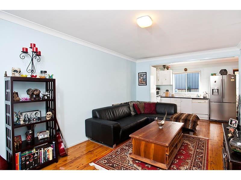 41 Lyne Street, Oak Flats NSW 2529