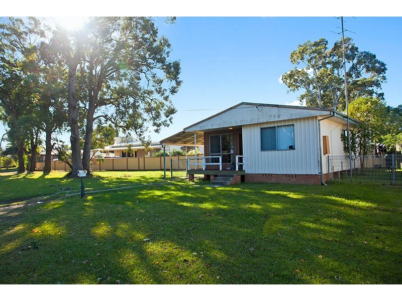 41 Lyne Street, Oak Flats NSW 2529