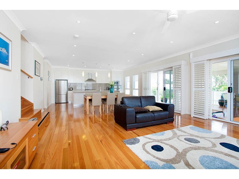 40 Little Lake Crescent, Warilla NSW 2528