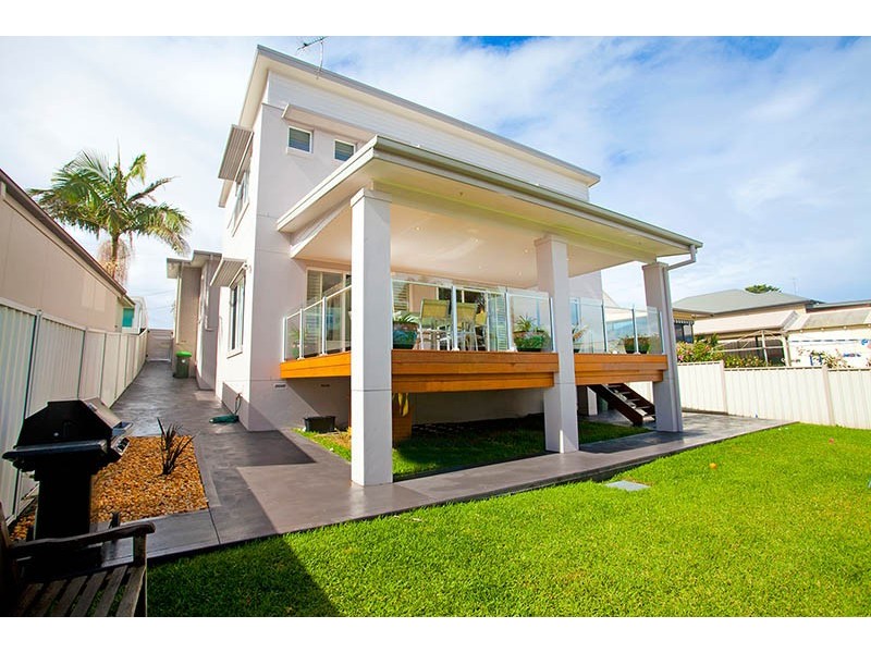 40 Little Lake Crescent, Warilla NSW 2528