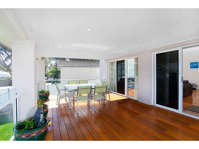 40 Little Lake Crescent, Warilla NSW 2528