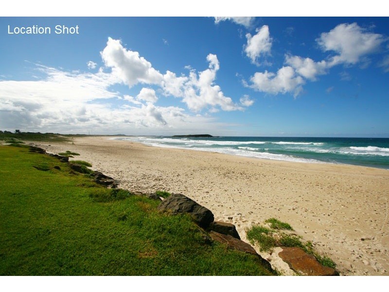 40 Little Lake Crescent, Warilla NSW 2528