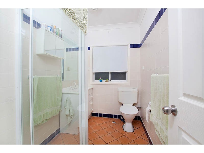 7 Albert Street, Lake Illawarra NSW 2528