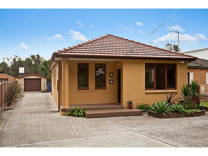 182 Lakeview Parade, Primbee NSW 2502