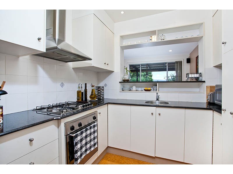 182 Lakeview Parade, Primbee NSW 2502