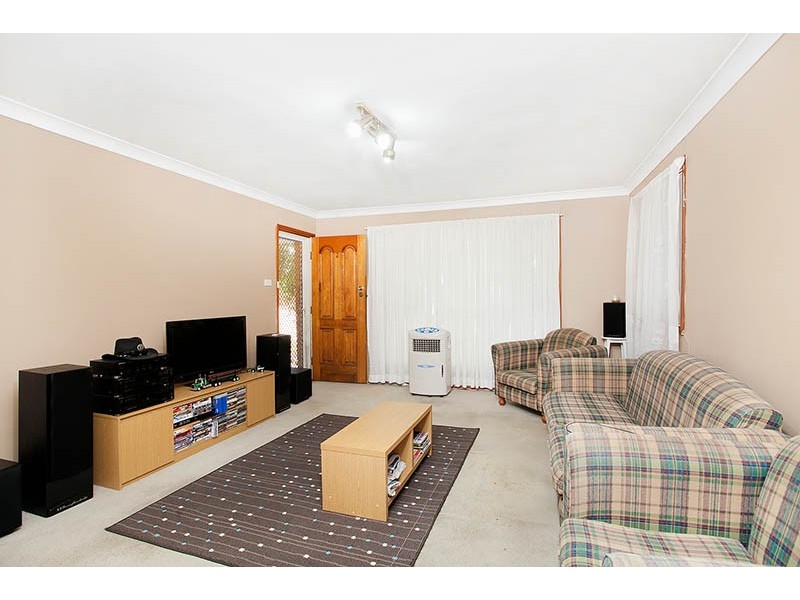 2/42 Loftus Drive, Barrack Heights NSW 2528