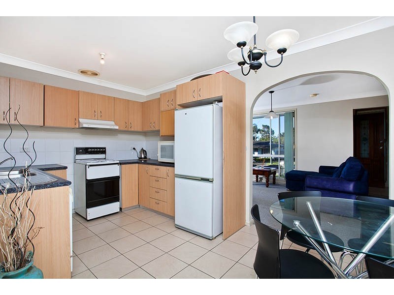 48 Polock Crescent, Albion Park NSW 2527