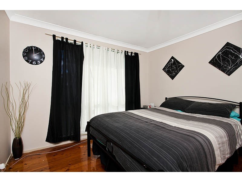 48 Polock Crescent, Albion Park NSW 2527