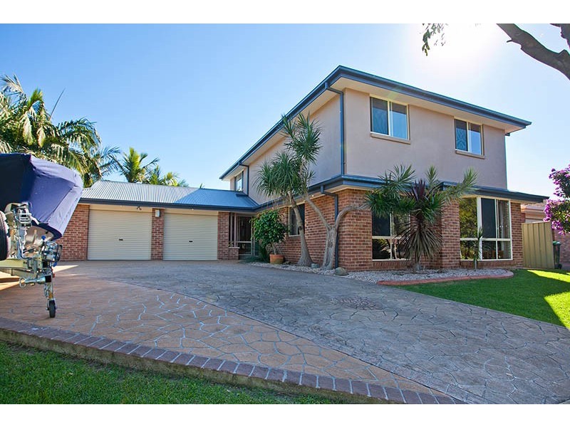 7 Gascoyne Street, Albion Park NSW 2527