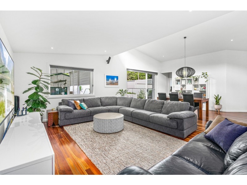 53 Ocean Street, Windang NSW 2528