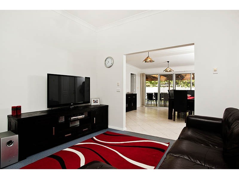 110 Koona Street, Albion Park Rail NSW 2527