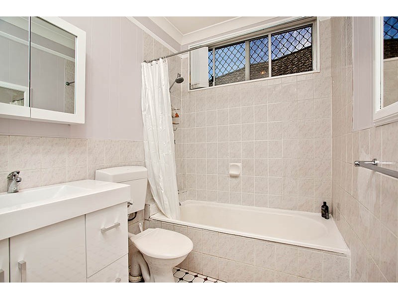 110 Koona Street, Albion Park Rail NSW 2527