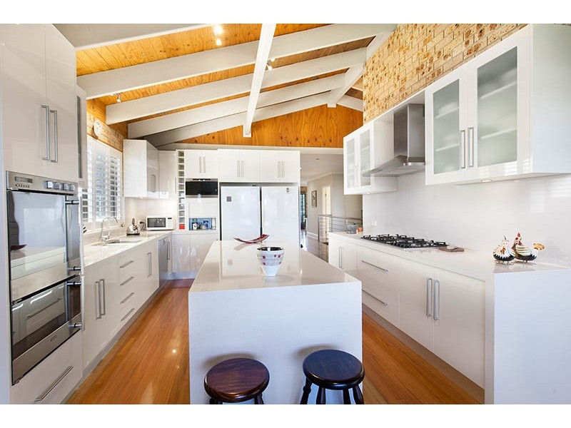 47 Boollwarroo Pde, Shellharbour NSW 2529