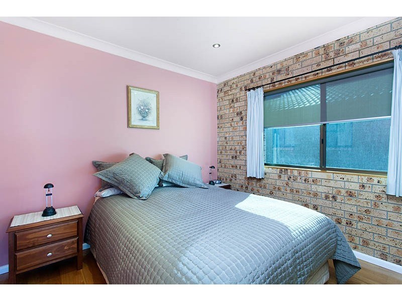 47 Boollwarroo Pde, Shellharbour NSW 2529