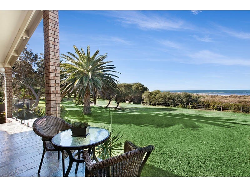 47 Boollwarroo Pde, Shellharbour NSW 2529