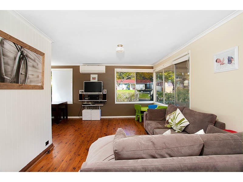 55 Loftus Drive, Barrack Heights NSW 2528