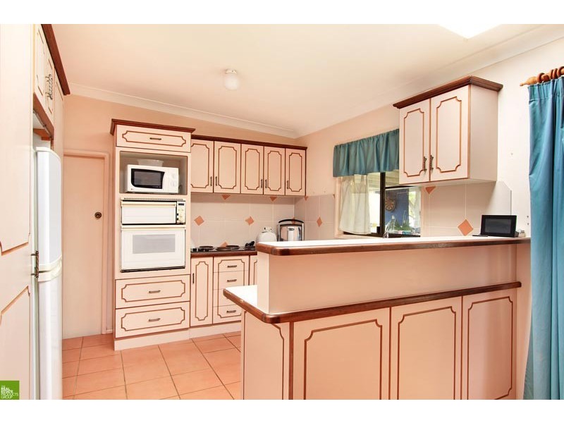 22 Roberts Avenue, Barrack Heights NSW 2528