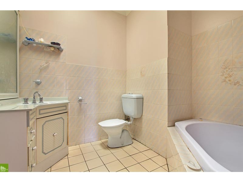 22 Roberts Avenue, Barrack Heights NSW 2528