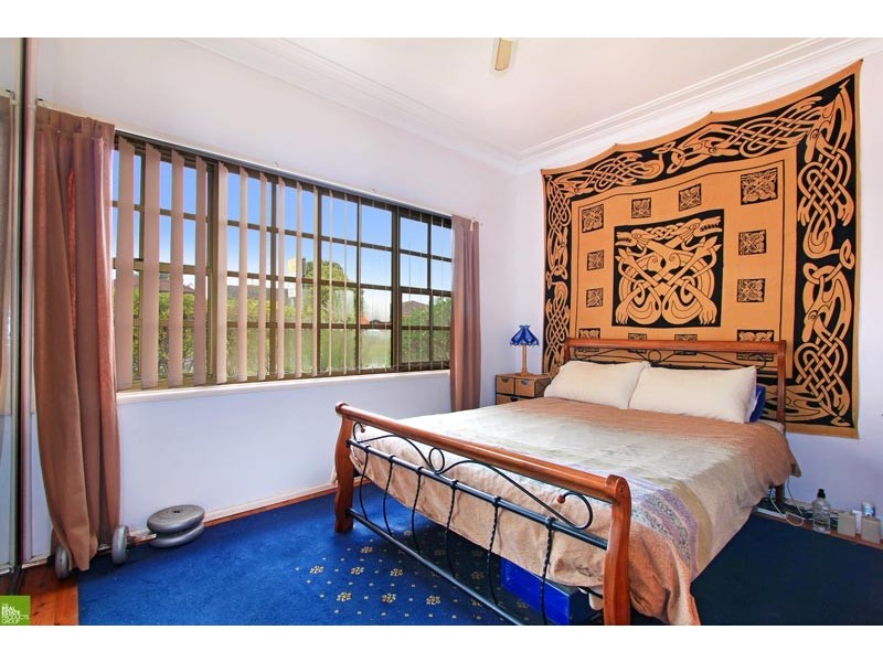 22 Roberts Avenue, Barrack Heights NSW 2528