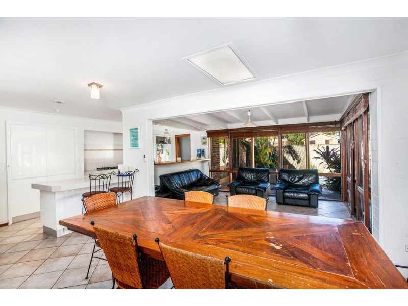 3 Greenwood Place, Barrack Heights NSW 2528