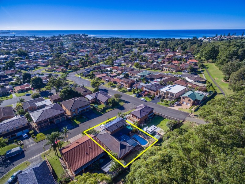 3 Greenwood Place, Barrack Heights NSW 2528