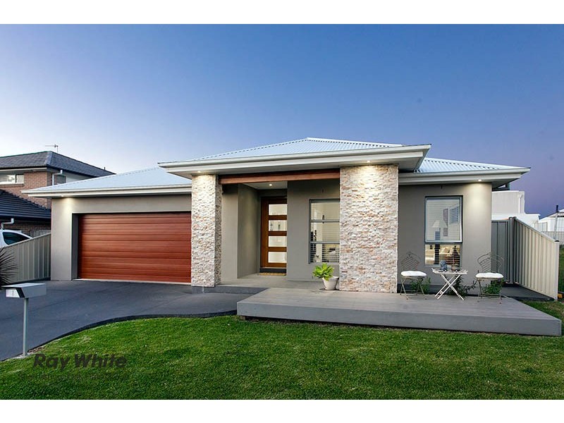 8 Vines Avenue, Shell Cove NSW 2529