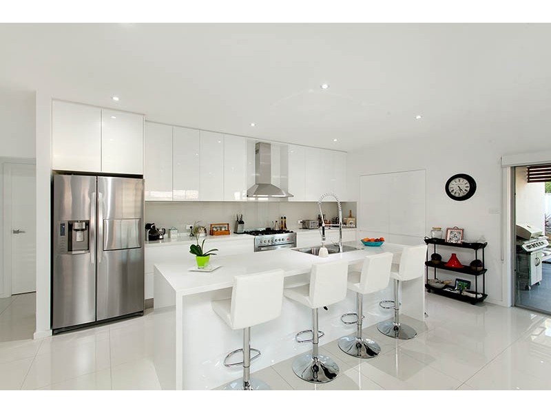 8 Vines Avenue, Shell Cove NSW 2529
