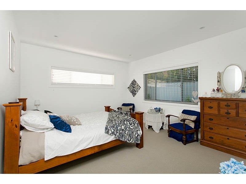8 Vines Avenue, Shell Cove NSW 2529