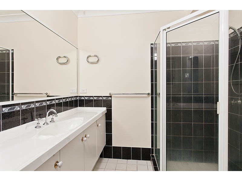 36 Mummuga Close, Flinders NSW 2529