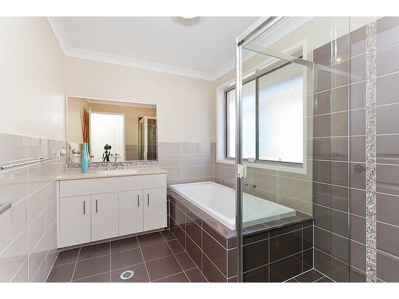 17 Huntingdale Close, Shell Cove NSW 2529