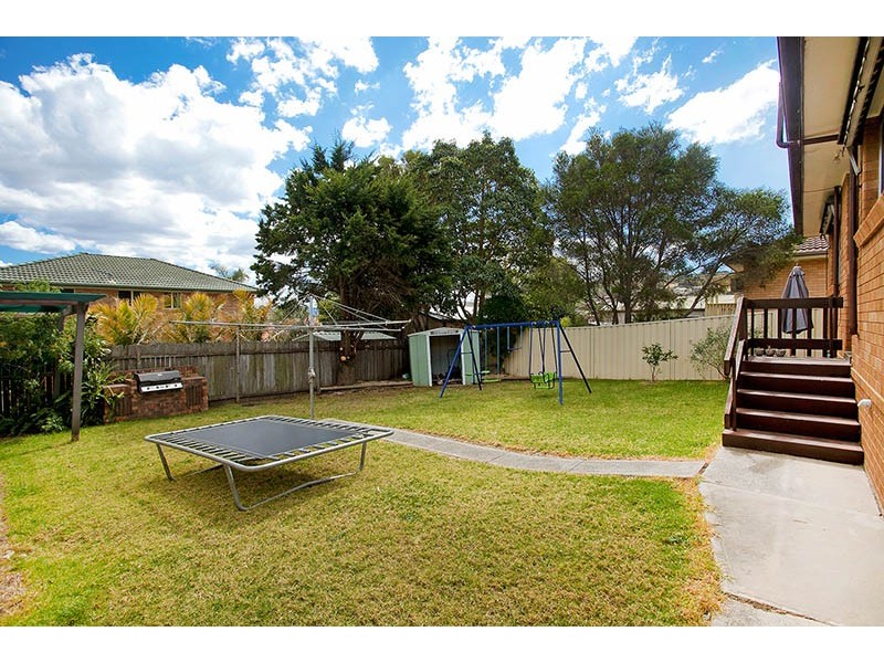 69 Goolagong Cct, Mount Warrigal NSW 2528
