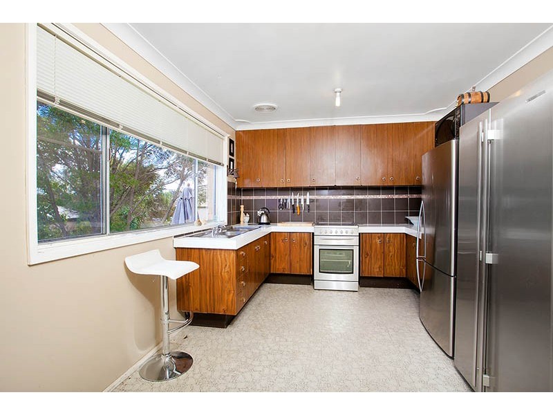 69 Goolagong Cct, Mount Warrigal NSW 2528