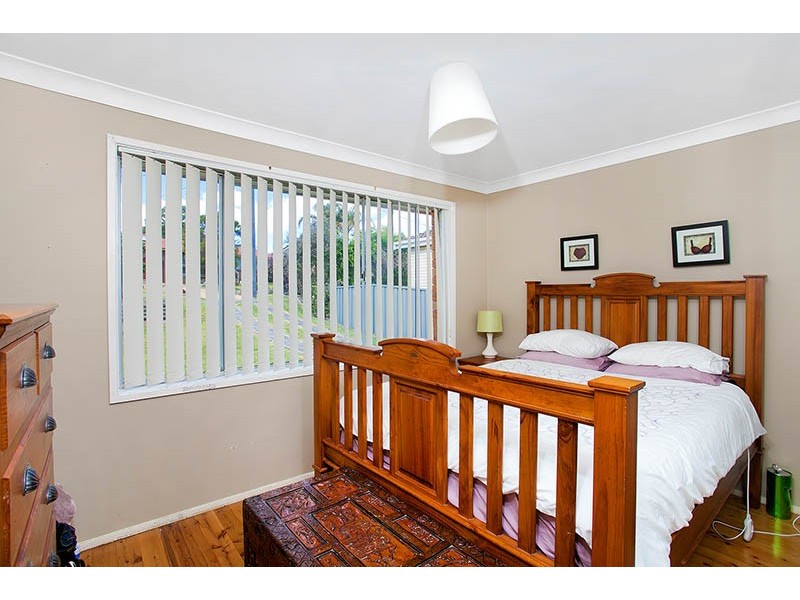 69 Goolagong Cct, Mount Warrigal NSW 2528