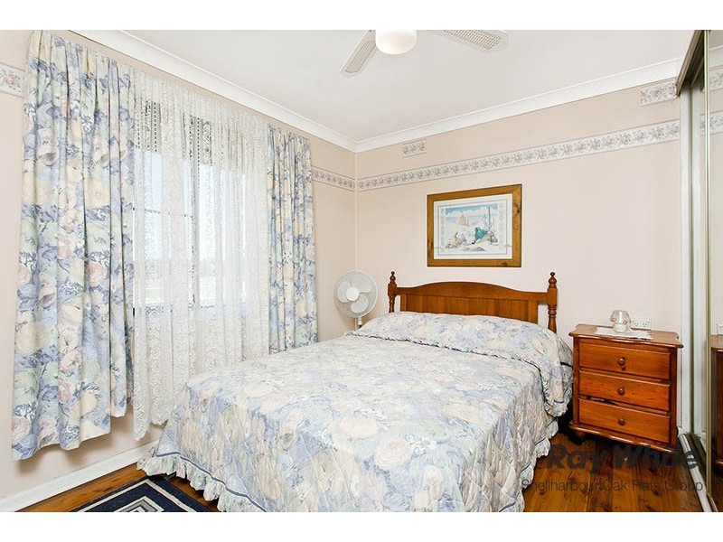 18 Venn Street, Berkeley NSW 2506