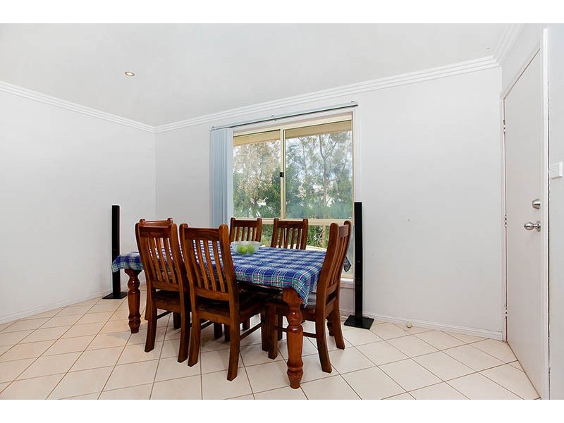 2/4 Merimbula Close, Flinders NSW 2529