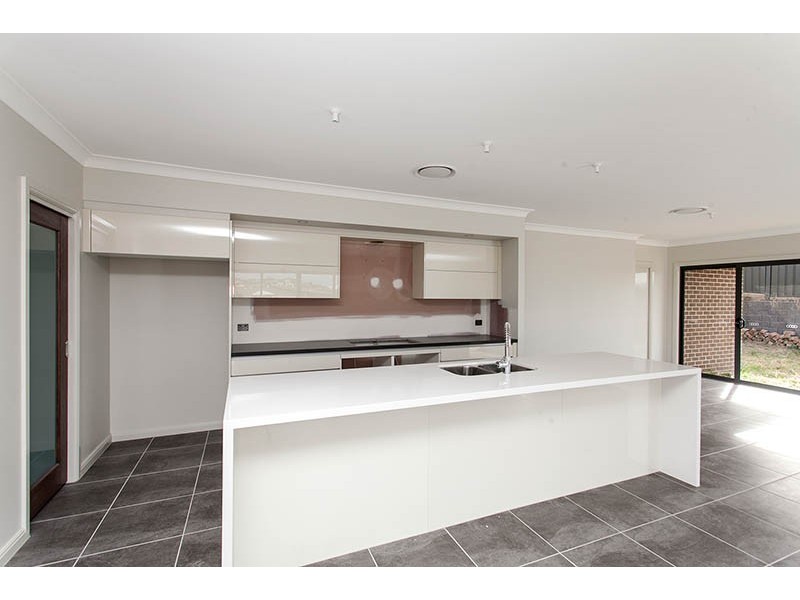 5 Welbury Road, Flinders NSW 2529
