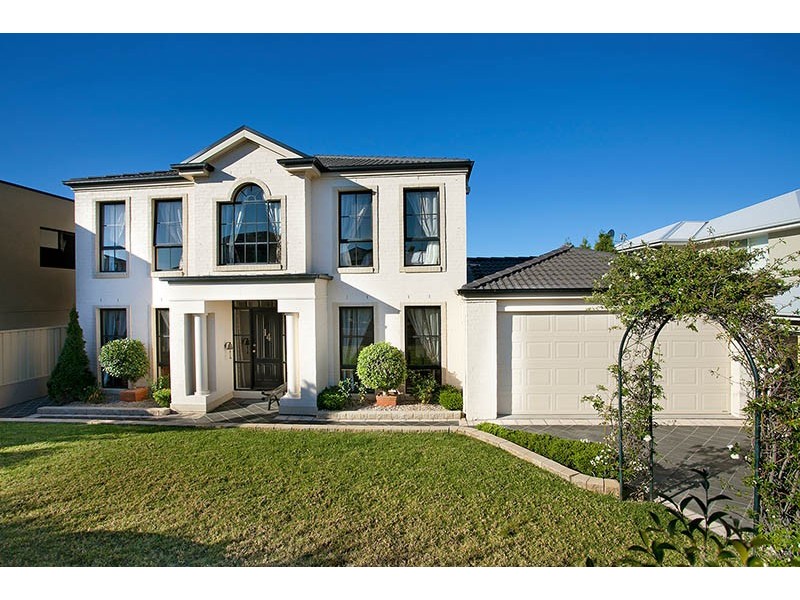 14 Banks Drive, Shell Cove NSW 2529