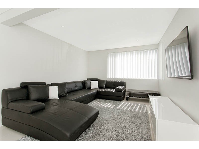 84 Captain Cook Drive, Barrack Heights NSW 2528