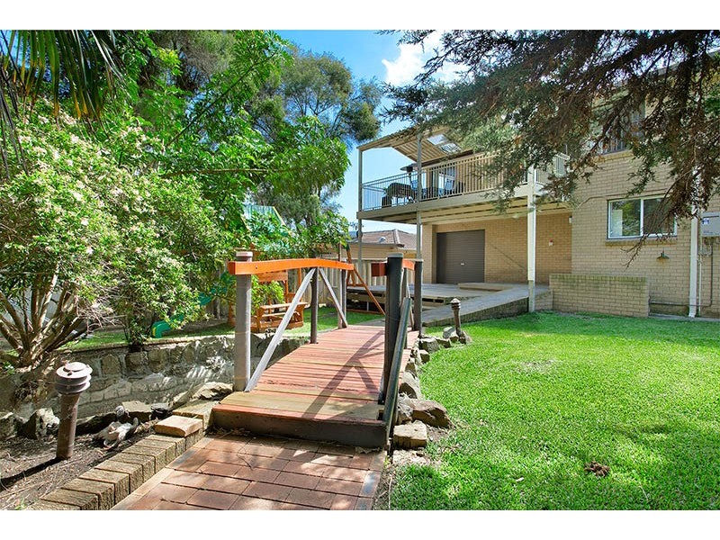 84 Captain Cook Drive, Barrack Heights NSW 2528