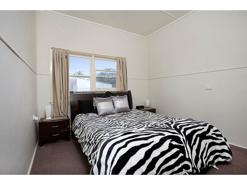 60 Stephanie Avenue, Warilla NSW 2528