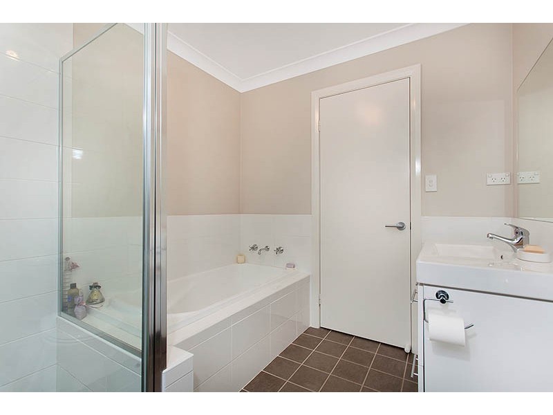 102 Whittaker Street, Flinders NSW 2529