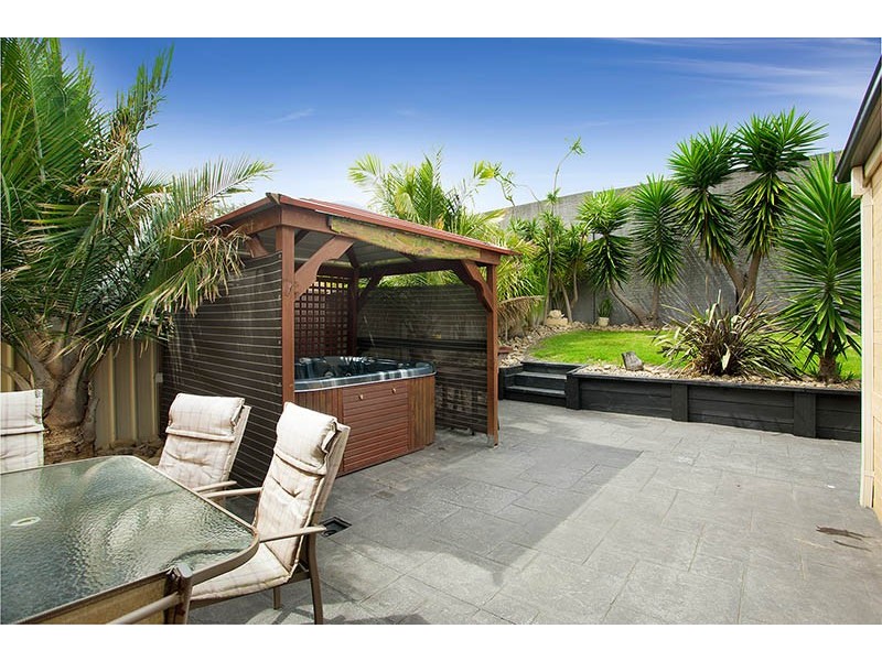 16 Bribie Avenue, Shell Cove NSW 2529