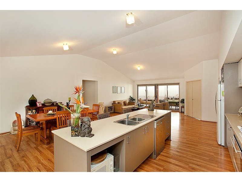 4 Barque Avenue, Shell Cove NSW 2529