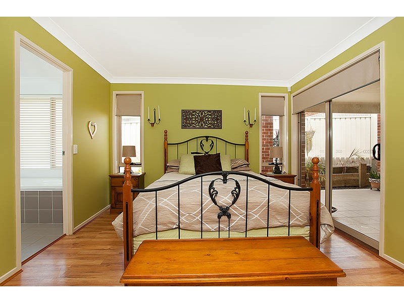 4 Barque Avenue, Shell Cove NSW 2529