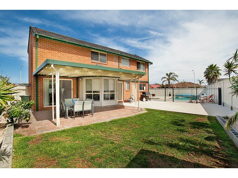 29 Kruger Avenue, Windang NSW 2528