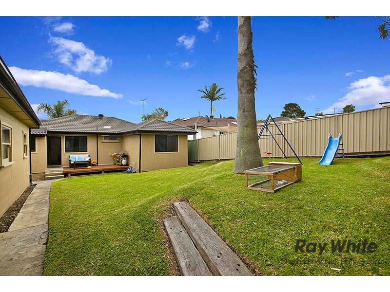 70 Landy Drive, Mount Warrigal NSW 2528